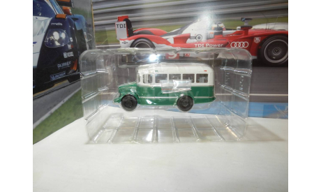 Автобус ПАЗ-651 бело-зеленый DEMPRICE, масштабная модель, 1:43, 1/43