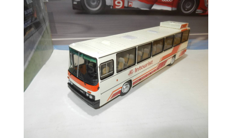 Автобус Икарус-250.70 ИНТУРИСТ г. Сочи, масштабная модель, Ikarus, DEMPRICE, 1:43, 1/43