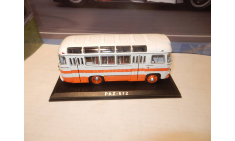 Автобус ПАЗ-672 белый с оранжевыми полосами, масштабная модель, Classicbus, 1:43, 1/43