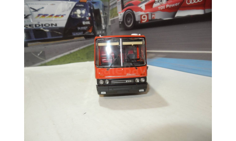 С РУБЛЯ!!! - Автобус Икарус-256.54 скарлат, масштабная модель, Ikarus, DEMPRICE, 1:43, 1/43
