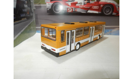 Автобус ЛиАЗ-5256 желтый с белой полосой, масштабная модель, DEMPRICE, scale43