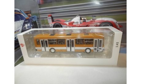 Автобус ЛиАЗ-5256 желтый с белой полосой, масштабная модель, DEMPRICE, scale43