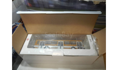 Автобус ЛиАЗ-5256 желтый с белой полосой, масштабная модель, DEMPRICE, scale43