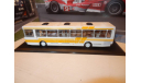 Автобус ЛиАЗ-5256 белый с жёлтыми полосами, масштабная модель, Classicbus, 1:43, 1/43
