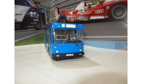 С РУБЛЯ!!! - Автобус ЛиАЗ-5256 синий, масштабная модель, DEMPRICE, 1:43, 1/43