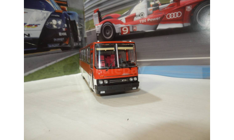 Автобус Икарус-256.54 скарлат, масштабная модель, Ikarus, DEMPRICE, scale43