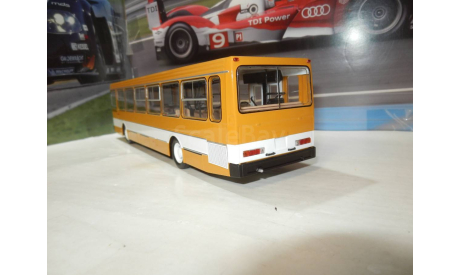 С РУБЛЯ!!! - ЛиАЗ-5256.00 желтый с белой полосой, масштабная модель, DEMPRICE, 1:43, 1/43