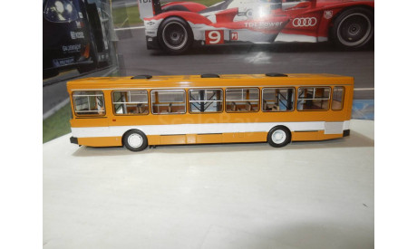 С РУБЛЯ!!! - ЛиАЗ-5256.00 желтый с белой полосой, масштабная модель, DEMPRICE, 1:43, 1/43