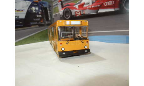 С РУБЛЯ!!! - ЛиАЗ-5256.00 желтый, масштабная модель, DEMPRICE, scale43