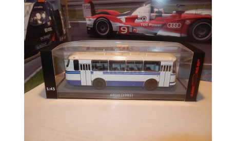 Автобус ЛАЗ-695Н бело-синий КБ, масштабная модель, Classicbus, scale43