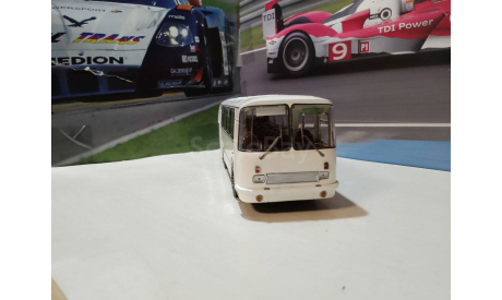 Автобус ЛАЗ-695Н белый, масштабная модель, DEMPRICE, scale43