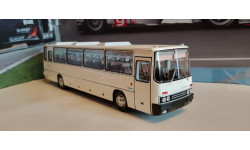 Автобус Икарус-250.58 белый