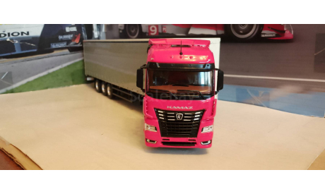 КамАЗ-54901 с полуприцепом НЕФАЗ-93341, масштабная модель, ПАО КАМАЗ, 1:43, 1/43