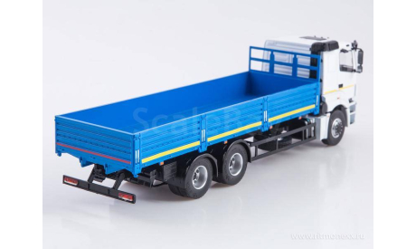 КамАЗ-65207-87 (S5) бортовой белый/синий, масштабная модель, Автоистория (АИСТ), scale43