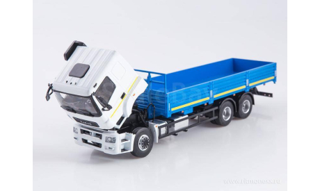 КамАЗ-65207-87 (S5) бортовой белый/синий, масштабная модель, Автоистория (АИСТ), scale43