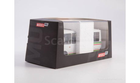 Автобус ЛАЗ-А073 белый с цветными полосами, масштабная модель, ModelPro, scale43