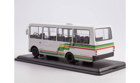 Автобус ЛАЗ-А073 белый с цветными полосами, масштабная модель, ModelPro, scale43