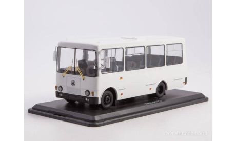 Автобус ЛАЗ-А073 белый, масштабная модель, ModelPro, 1:43, 1/43