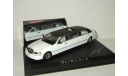 лимузин Линкольн Lincoln Town Car Limousine 2000 Двухцветный Vitesse 1:43 БЕСПЛАТНАЯ доставка, масштабная модель, scale43