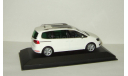 Фольксваген VW Volkswagen Sharan III 2010 Белый Minichamps 1:43 400058100 БЕСПЛАТНАЯ доставка, масштабная модель, scale43