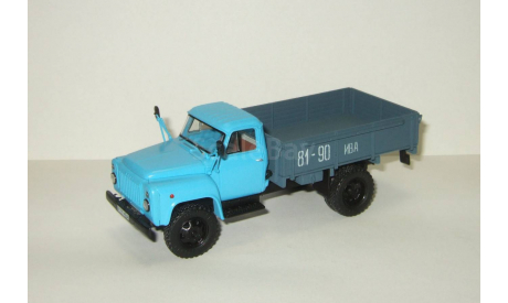 Газ 52 04 1983 СССР Ранний Лимитированный выпуск Dip 1:43 105203 БЕСПЛАТНАЯ доставка, масштабная модель, DiP Models, scale43