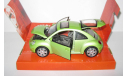 Фольксваген VW Volkswagen New Beetle Жук 2000 Cararama Hongwell 1:24, масштабная модель, scale24