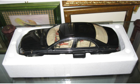 лимузин Майбах Maybach 57 2004 Autoart 1:18 Ранняя Редкая версия - 22 Колеса, масштабная модель, scale18