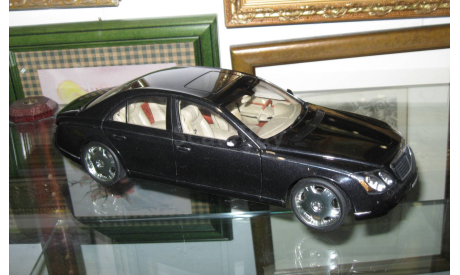 лимузин Майбах Maybach 57 2004 Autoart 1:18 Ранняя Редкая версия - 22 Колеса, масштабная модель, scale18