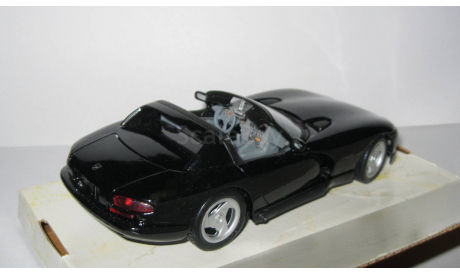 Додж Dodge Viper 1995 Ранний Maisto 1:24 Сделано в 1990х Раритет, масштабная модель, scale24