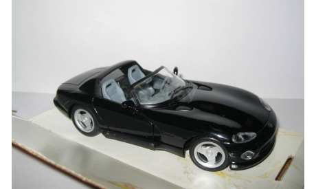 Додж Dodge Viper 1995 Ранний Maisto 1:24 Сделано в 1990х Раритет, масштабная модель, scale24