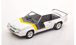 Опель Opel Manta B 400 1981 Whitebox 1:24 WB124112