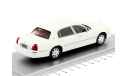 лимузин Линкольн Lincoln Town Car Белый 2011 Luxury Collectibles 1:43 LC101560, масштабная модель, scale43