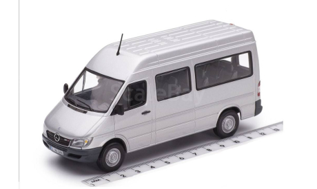 Мерседес Бенц Mercedes Benz Sprinter Classic автобус серебристый Minichamps 1:43, масштабная модель, scale43