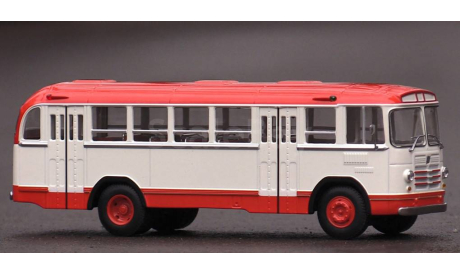 автобус Лиаз (Зил) 158 В 1970 красно-белый СССР ClassicBus 1:43 040015, масштабная модель, scale43