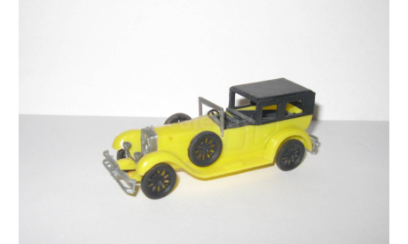 Isotta Fraschini 1924 лимузин Сделано в ПНР Estetyka 1:64, масштабная модель, scale64