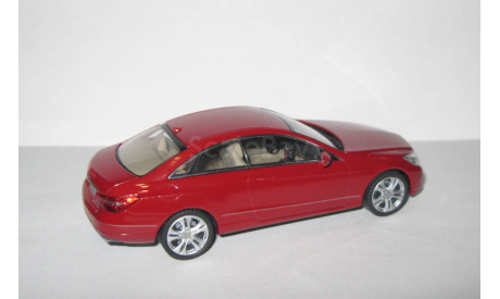 Мерседес Бенц Mercedes Benz E-Class Coupe C207 Красный Kyosho 1:43, масштабная модель, scale43, Mercedes-Benz
