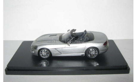 Додж Dodge Viper SRT 10 2003 Серебристый Autoart 1:43 БЕСПЛАТНАЯ доставка, масштабная модель, scale43