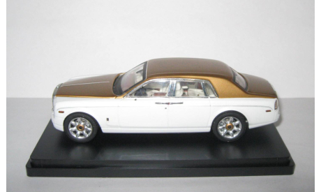 лимузин Роллс Ройс Rolls Royce Phantom 2010 Middle East Special IXO 1:43 MOC162, масштабная модель, 1/43, Rolls-Royce