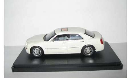 Крайслер Chrysler 300C HEMI Super 2004 Белый Norev 1:43 БЕСПЛАТНАЯ доставка, масштабная модель, scale43