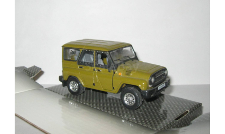 Уаз Хантер 315195 Uaz Hunter 4x4 2004 Autobahn Bauer 1:43, масштабная модель, scale43