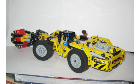 Набор Конструктор Loader Карьерный погрузчик 42049 2016 год Лего Lego Technic Раритет 100 % Оригинал, сборная модель (другое), scale0