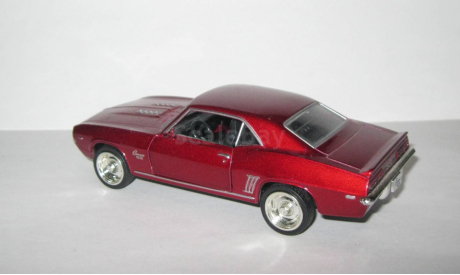 Chevrolet Camaro SS 1969 Kinsmart 1:35, масштабная модель, 1/35