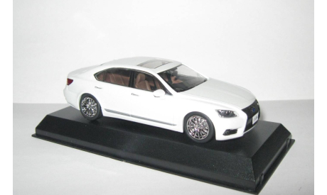 Лексус Lexus LS 600 hl Белый Kyosho 1:43, масштабная модель, scale43