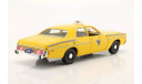 Додж Dodge Monaco Taxi ’City Cab Co.’ Такси США 1978 (фильм ’Рокки III’) Greenlight 1:18 19111, масштабная модель, scale18