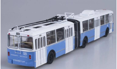4006 - ЗиУ-10 (ЗиУ-683) троллейбус, бело-голубой, (рабочие штанги), масштабная модель, Start Scale Models (SSM), scale43