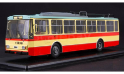 4042 - Троллейбус Skoda-14TR (красно-бежевый)