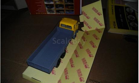 МАЗ-514 бортовой, желтый/голубой, масштабная модель, 1:43, 1/43, Наш Автопром