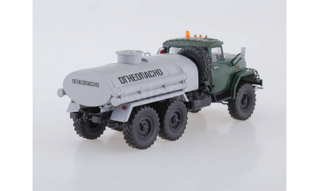 АЦ-4,0 (131) зеленый/серый, масштабная модель, scale43, Автоистория (АИСТ)