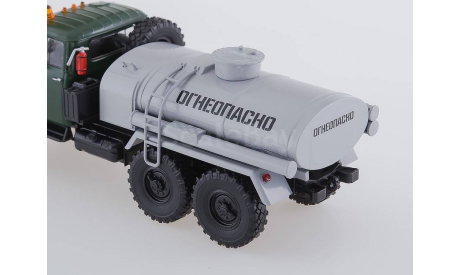 АЦ-4,0 (131) зеленый/серый, масштабная модель, scale43, Автоистория (АИСТ)