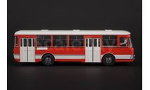 ЛиАЗ-677Э в бело-красной расцветке (Экспортный)  Classicbus, масштабная модель, scale43